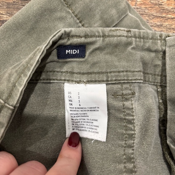 Army Green American Eagle Midi Rise Shorts - Picture 3 of 4